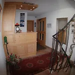 Garni Gafluna 圣安东阿尔贝格