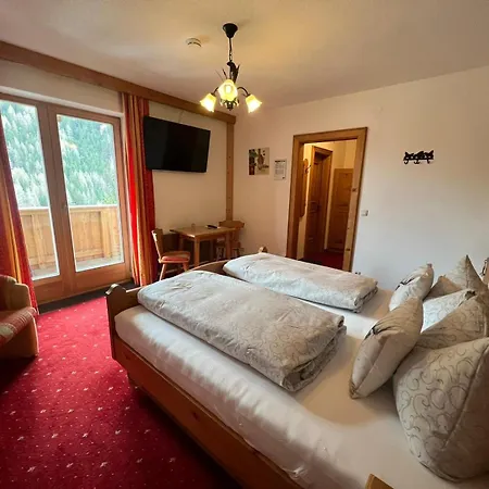 Garni Gafluna 3*