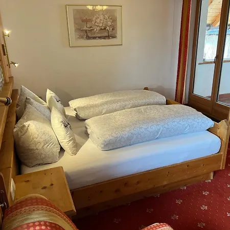 Πανσιόν Garni Gafluna 3*